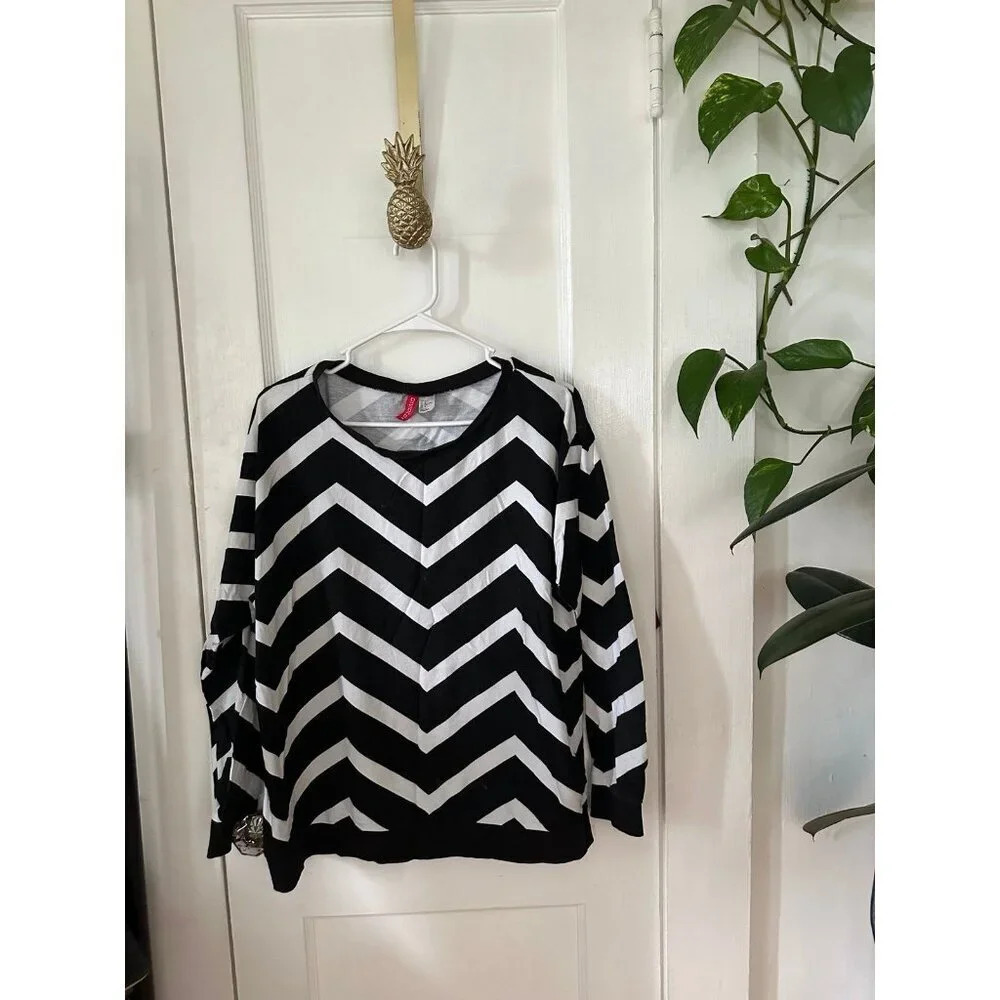 Divided Women’s size large striped top